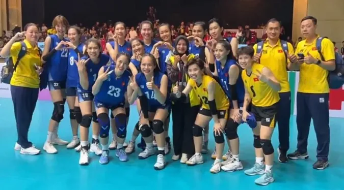 Bóng chuyền nữ Việt Nam kịch tính lên ngôi vô địch AVC Challenge Cup 2023