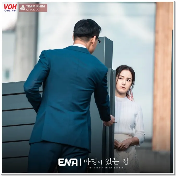 Review Khu Vườn Dối Trá: Màn tái xuất của Kim Tae Hee - Lim Ji Yeon có gì hay ho? 7