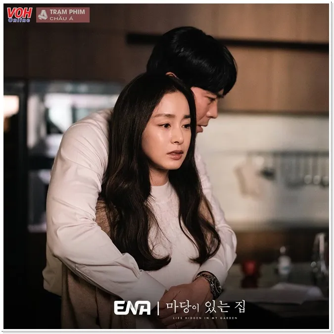 Review Khu Vườn Dối Trá: Màn tái xuất của Kim Tae Hee - Lim Ji Yeon có gì hay ho? 9