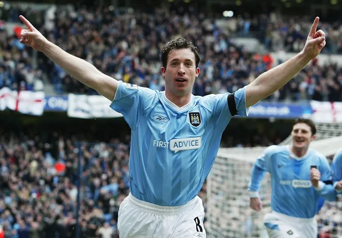 Robbie Fowler thi đấu kém hiệu quả tại Man City - Ảnh: Internet