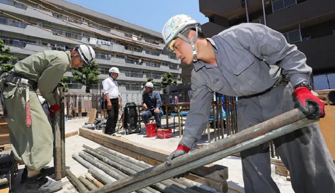 Doanh nghiệp Nhật ngày càng khó vì dân số già hóa và thiếu lao động 1