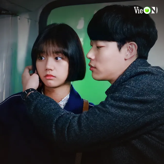 Ryu Jun Yeol và Hyeri là một trong những cặp đôi “phim giả tình thật”