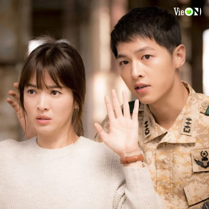 Song Joong Ki và Song Hye Kyo vẫn luôn là chủ đề khiến mọi người bàn tán