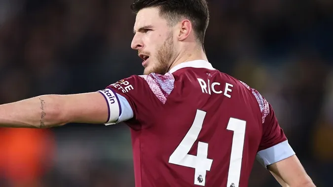 Declan Rice sẽ phải đối mặt với áp lực lớn hơn những gì anh đã trải qua ở West Ham. Ảnh: Internet