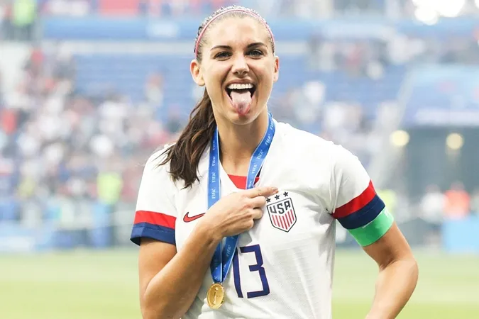 Alex Morgan đã có 14 năm khoác áo đội tuyển nữ Mỹ. Ảnh: Internet