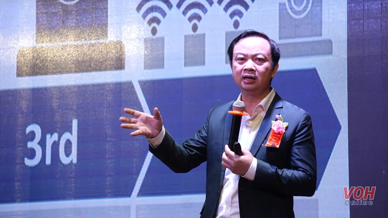 ông Trần Giang Khuê