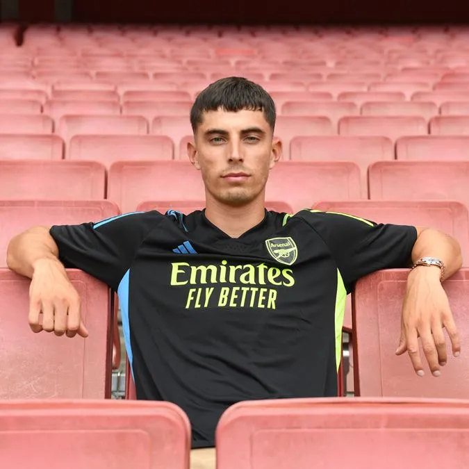 Kai Havertz có buổi ghi hình ra mắt sân nhà Arsenal trước khi tập buổi đầu tiên cùng các đồng đội mới - Ảnh: Internet