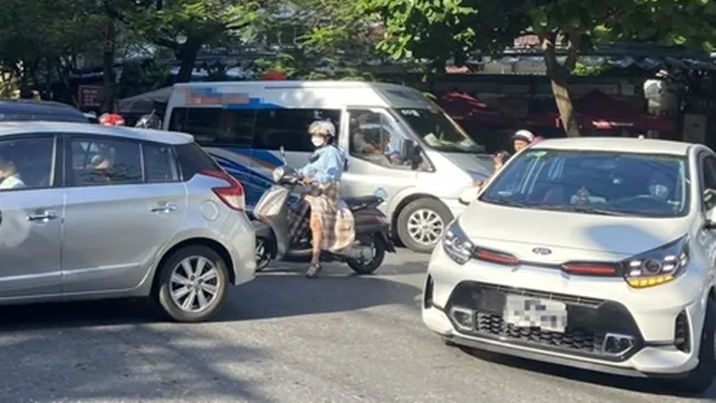 4 xe vi phạm tốc độ hơn 1.200 lần trong 1 tháng 1