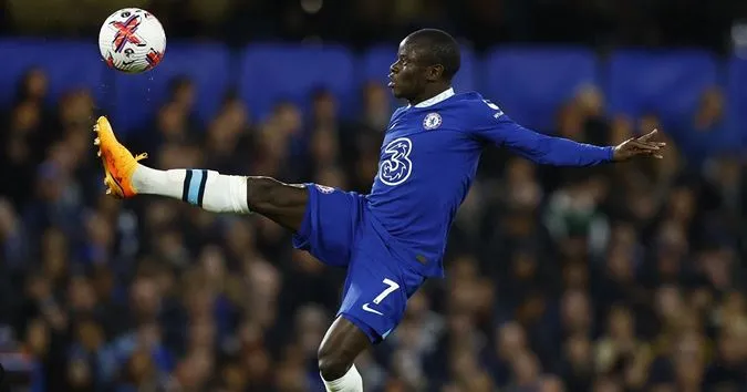 N'Golo Kante quyết định rời Chelsea dù được yêu cầu ở lại - Ảnh: Internet