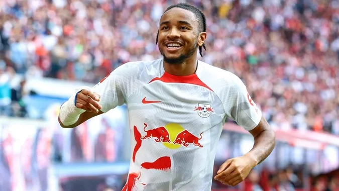 Nkunku giúp Leipzig thu về 60 triệu Euro