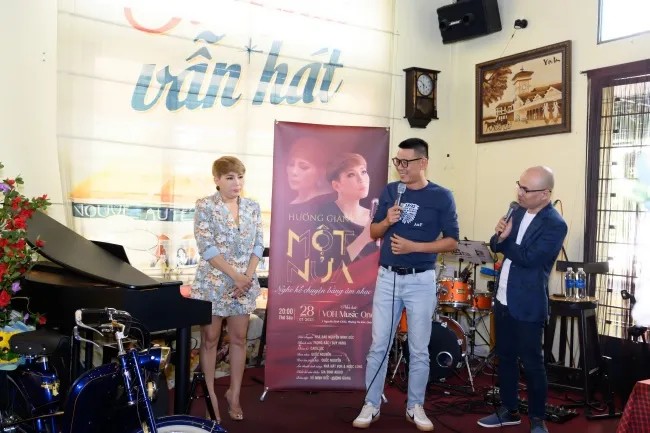 “Sầu nữ phòng trà” Hương Giang làm liveshow kỷ niệm 25 năm ca hát 4