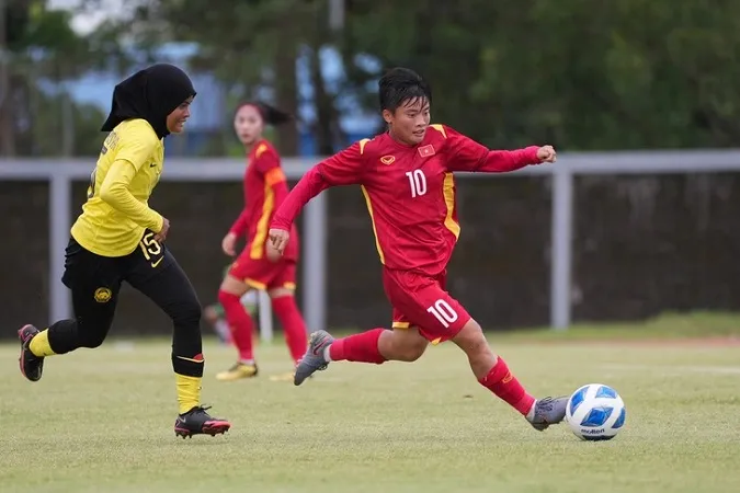 Ngọc Minh Chuyên trước cơ hội trở thành vua phá lưới U19 Đông Nam Á