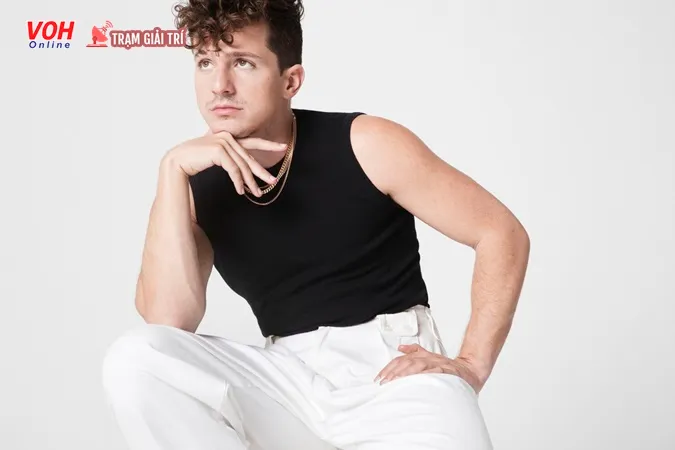 Charlie Puth đã tới Nha Trang, thân thiện chào người hâm mộ 4