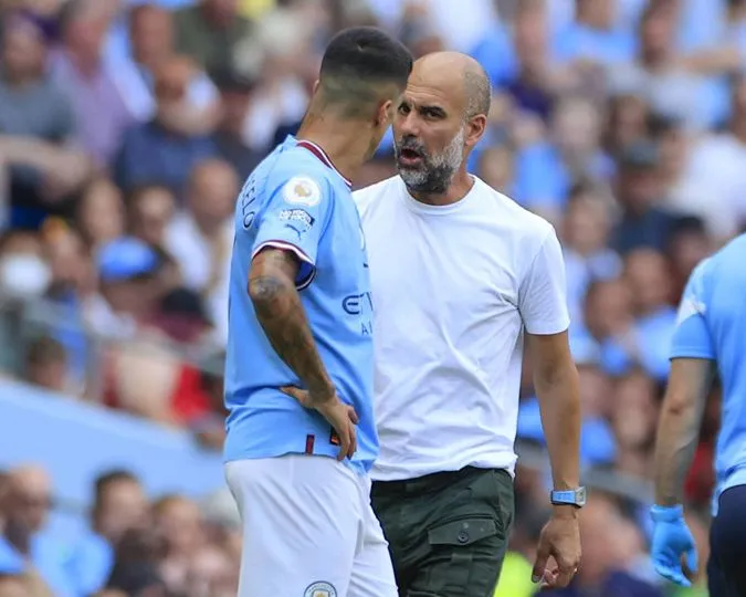 Pep Guardiola lên tiếng xác nhận tương lai Cancelo - Ảnh: Internet