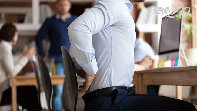 'Ngồi lâu' làm tăng nguy cơ mắc các bệnh mãn tính 2