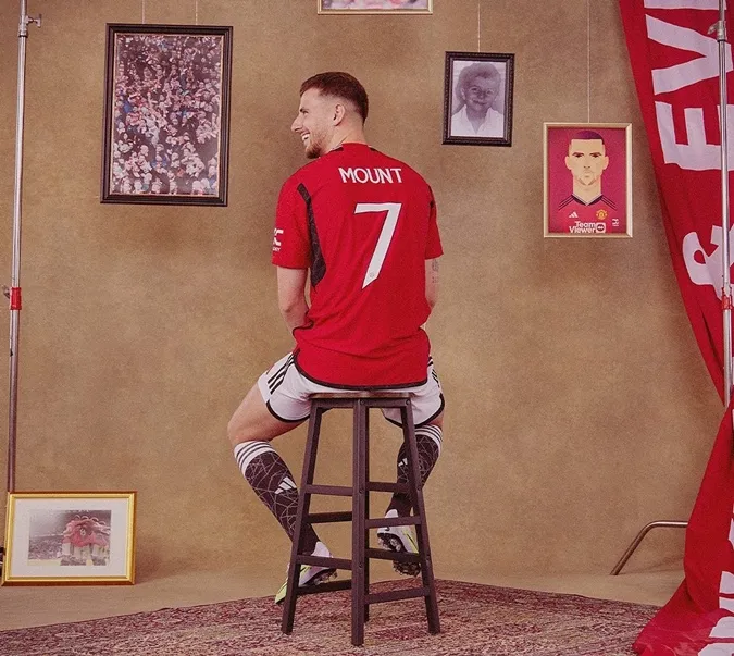 Mason Mount là số 7 mới của United