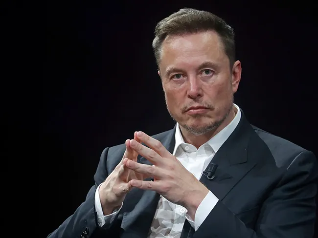 Elon Musk lại bắt các thương hiệu phải chi ít nhất 1.000 đô la cho quảng cáo mỗi tháng 1