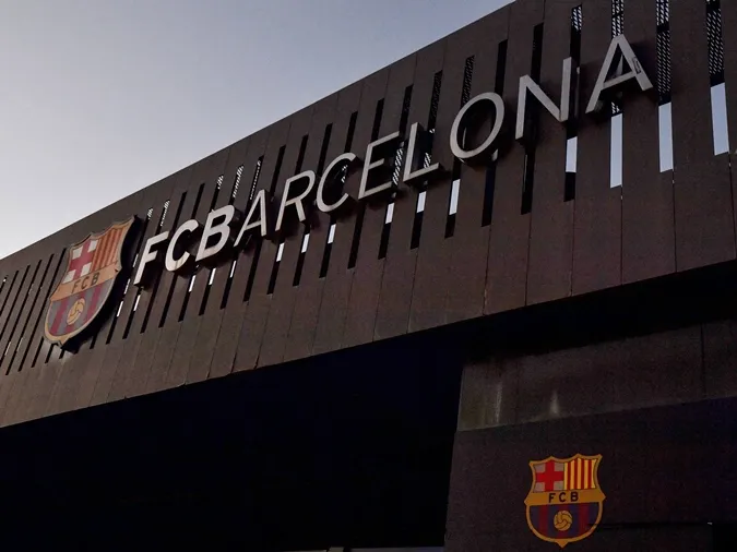 UEFA công nhận Barca được phép 