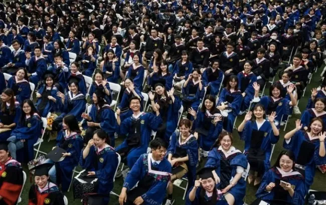 Trung Quốc: Kỷ lục 11,58 triệu cử nhân gia nhập lực lượng lao động 1