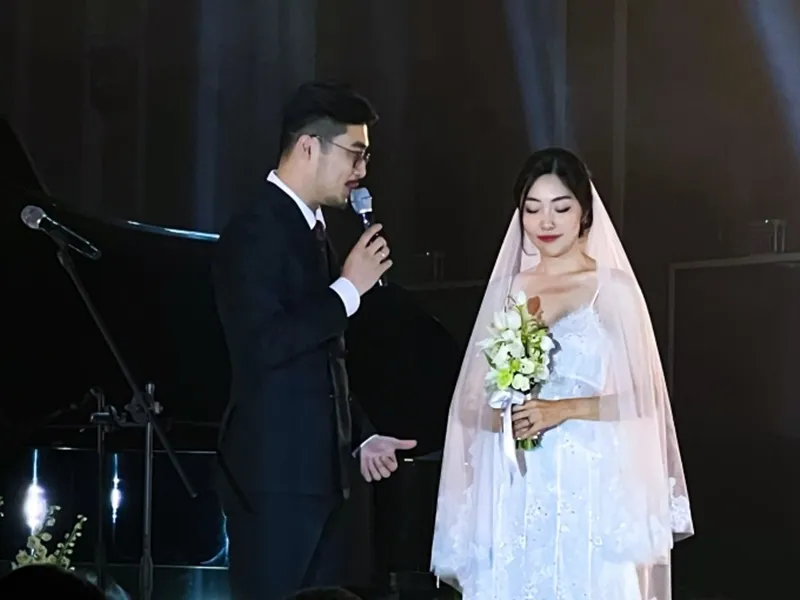 Ở diễn biến khác, 'Hoàng tử Indie' bất ngờ tổ chức đám cưới 3