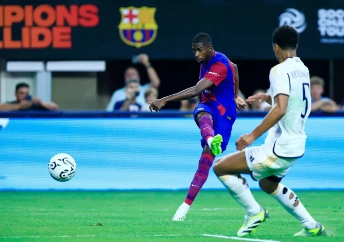 Dembele là 1 trong 3 cầu thủ ghi bàn cho Barca. Ảnh: Internet