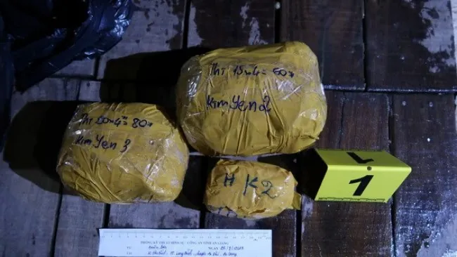 Vận chuyển 19 kg vàng: Tạm giữ khẩn cấp 5 nghi phạm 1