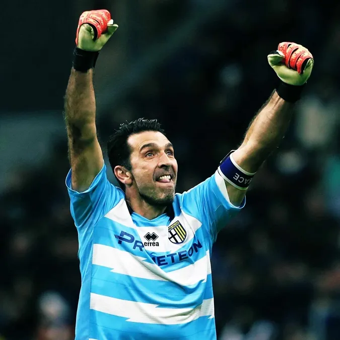 Gianluigi Buffon giải nghệ trong màu áo Parma. Ảnh: Internet