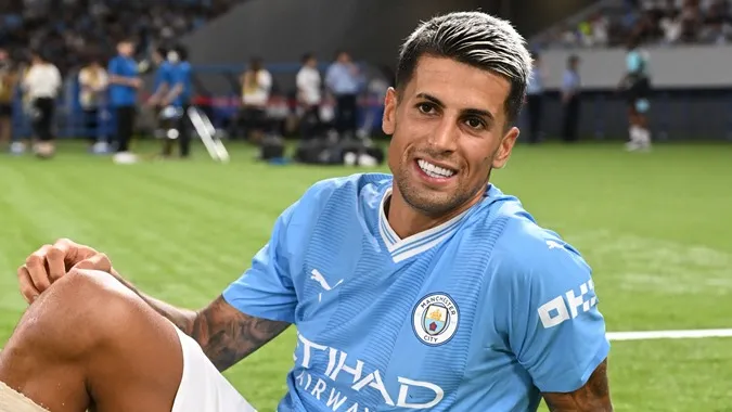 Cancelo đang là mục tiêu số 1 của Barca - Ảnh: Internet