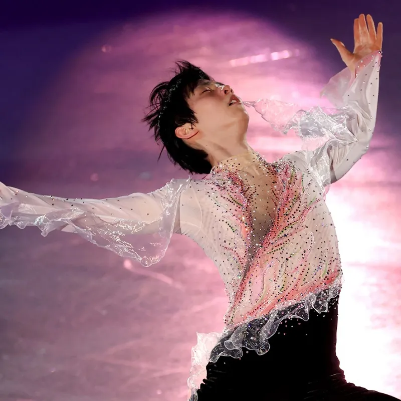 'Hoàng tử sân băng' Yuzuru Hanyu bất ngờ thông báo đã kết hôn 2