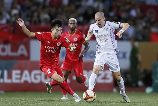 Kết quả V-League 2023 Công An Hà Nội vs Hà Nội: Gustavo lập cú đúp, ngôi đầu đổi chủ