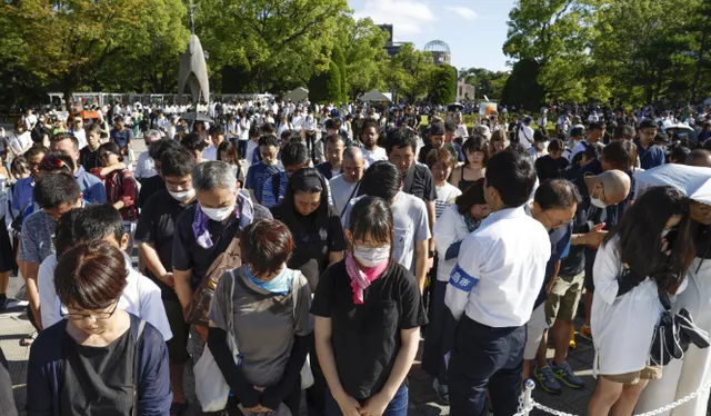 Tưởng niệm nạn nhân bom nguyên tử ở Hiroshima, Nhật Bản 1