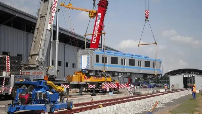 Điểm tin sáng 7/8: Choáng ngợp với “Dòng sông kể chuyện” | TPHCM bổ sung thêm 100km metro 2