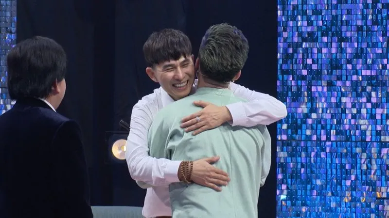 Châu Gia Kiệt tiết lộ từng bị ba đuổi khỏi nhà vì đam mê ca hát 4