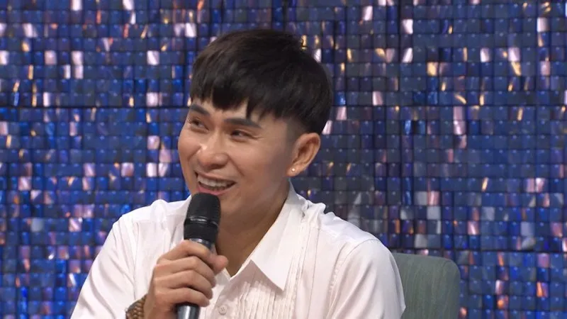 Châu Gia Kiệt tiết lộ từng bị ba đuổi khỏi nhà vì đam mê ca hát 2