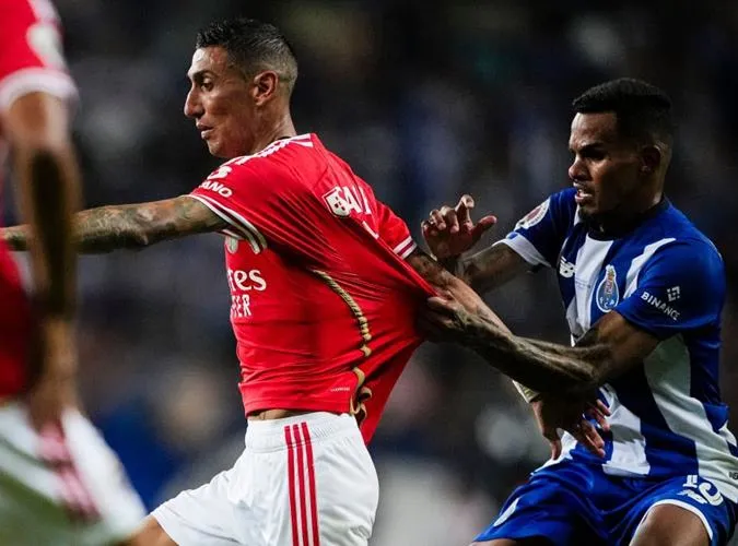 12 thẻ vàng, 2 thẻ đỏ: Di Maria làm thơ trong trận hỗn chiến giữa Benfica vs FC Porto 4