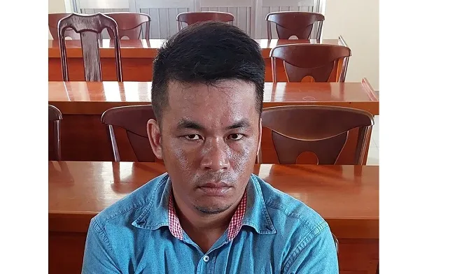 Xử phạt vi phạm giao thông, phát hiện đối tượng có lệnh tạm giam 1