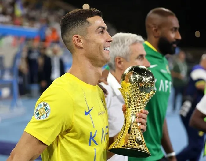 Ronaldo tỏa sáng rực rỡ giúp Al Nassr lên ngôi vô địch - Ảnh: Internet