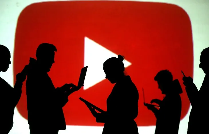 YouTube đang tìm cách tăng cường thông tin chính thống và giảm thông tin sai lệch liên quan tới y tế - Ảnh: REUTERS