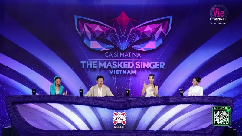 Dàn cố vấn The Masked Singer mùa 2 bị chỉ trích kém duyên so với mùa trước 1