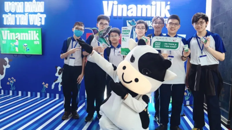 Vinamilk tiếp sức “chiến binh nhí” trên sân chơi Robotacon WRO 2023 4