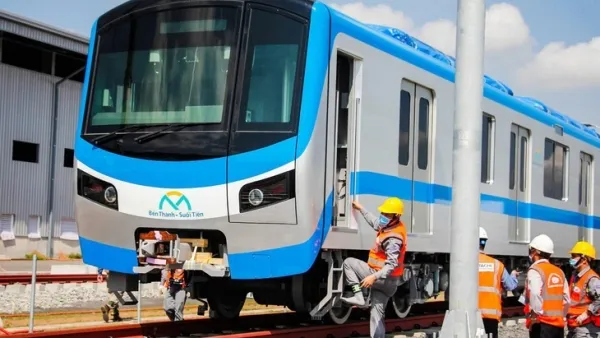 Cuối tháng 8, chạy trình diễn toàn tuyến tàu metro số 1 1