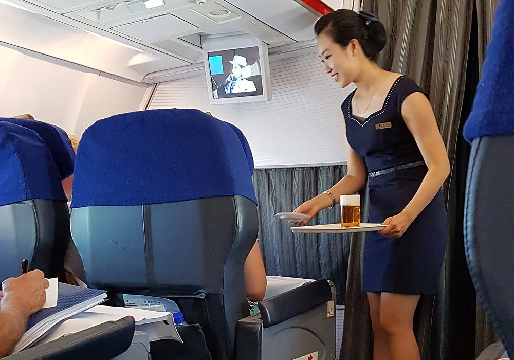 Hãng hàng không Air Koryo của Triều Tiên - Ảnh: Sam Chui_80