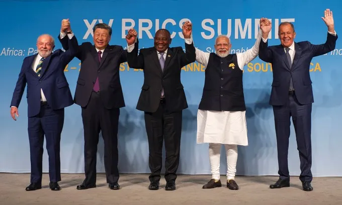 Lãnh đạo liên minh kinh tế BRICS nhất trí mở rộng khối 1