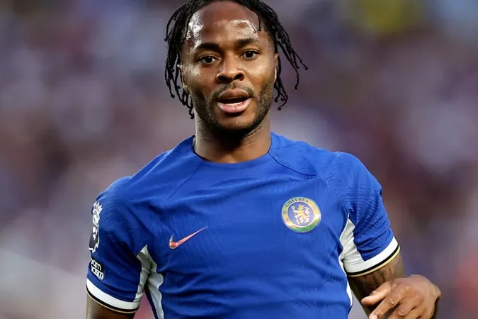 Sterling đang là niềm hy vọng của Chelsea - Ảnh: Internet