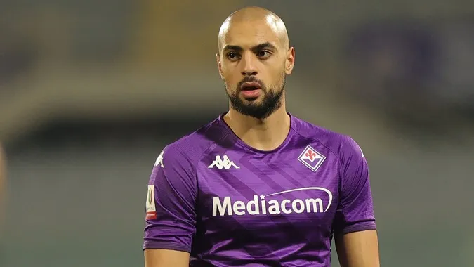 Amrabat không ra sân cho Fiorentina tại trận mở màn Serie A - Ảnh: Internet