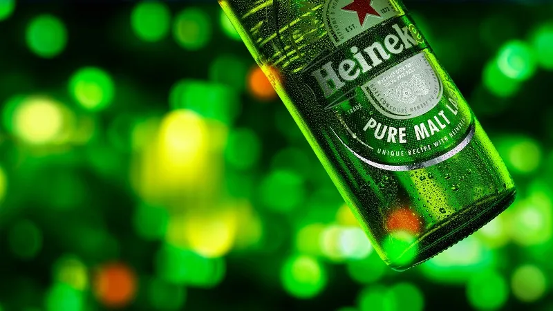 Heineken bán hoạt động kinh doanh ở Nga giá 1 euro 1