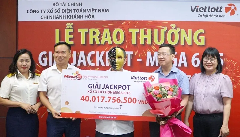 Mơ thấy người quen báo tin vui trước khi trúng Vietlott 40 tỷ đồng 1