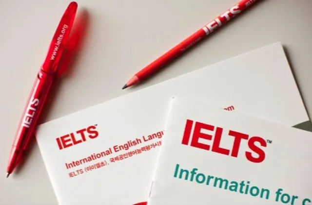 Điểm tin sáng 25/8: Xem xét việc dùng IELTS thay điểm thi | Không bắt HS mua đồng phục mới 1