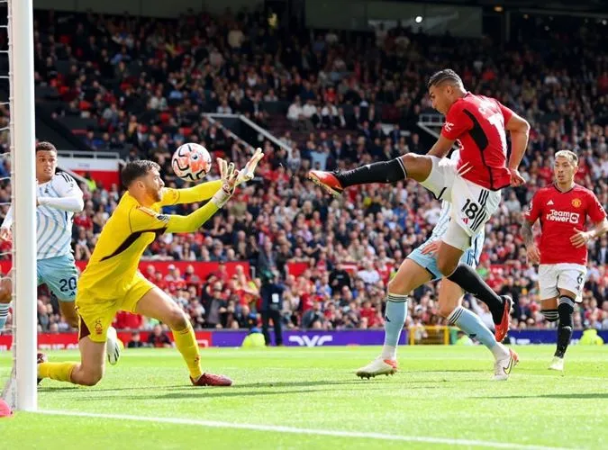 Chấm điểm MU 3-2 Nottingham Forest: Bruno hóa thần | Ngày tàn của Martial 2