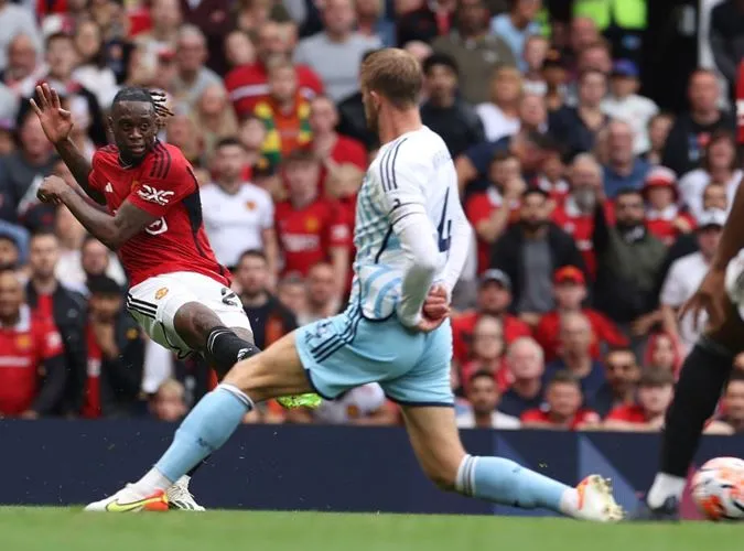 Chấm điểm MU 3-2 Nottingham Forest: Bruno hóa thần | Ngày tàn của Martial 1